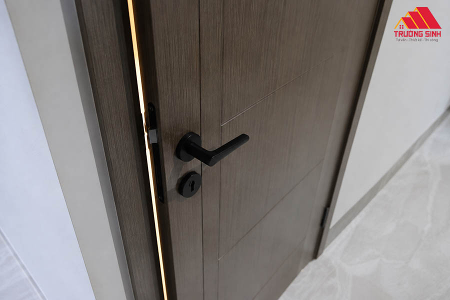 Cửa Composite đóng không khít